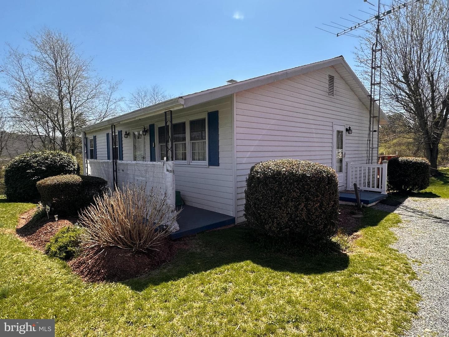 621 Battle Ridge Road photo 1