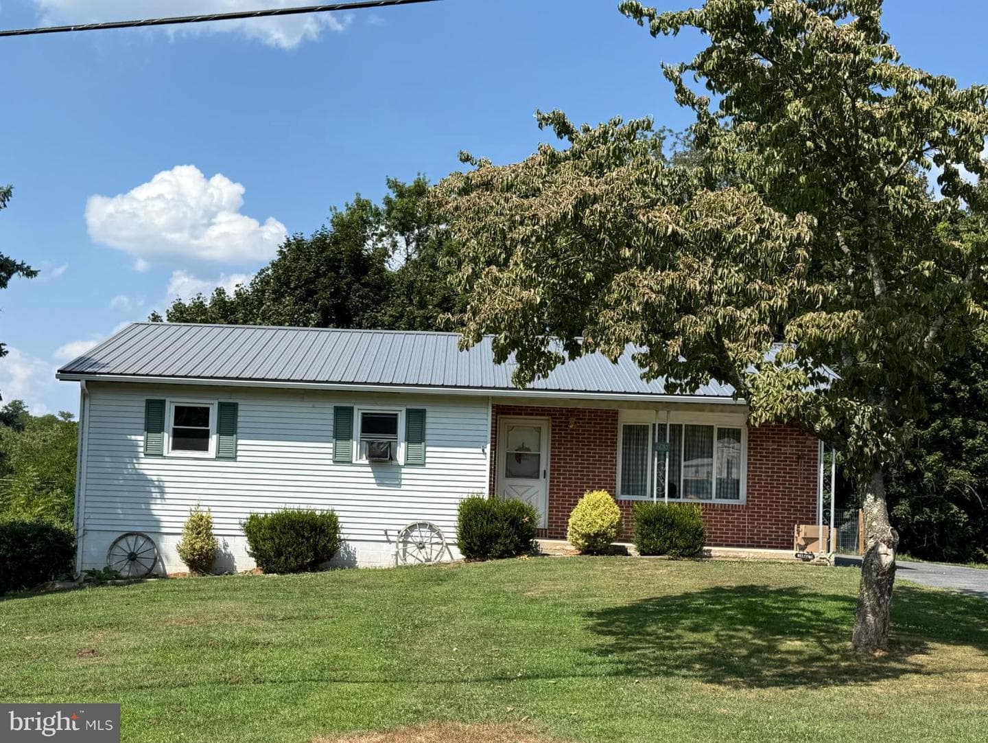 765 Lions Park Drive photo 1