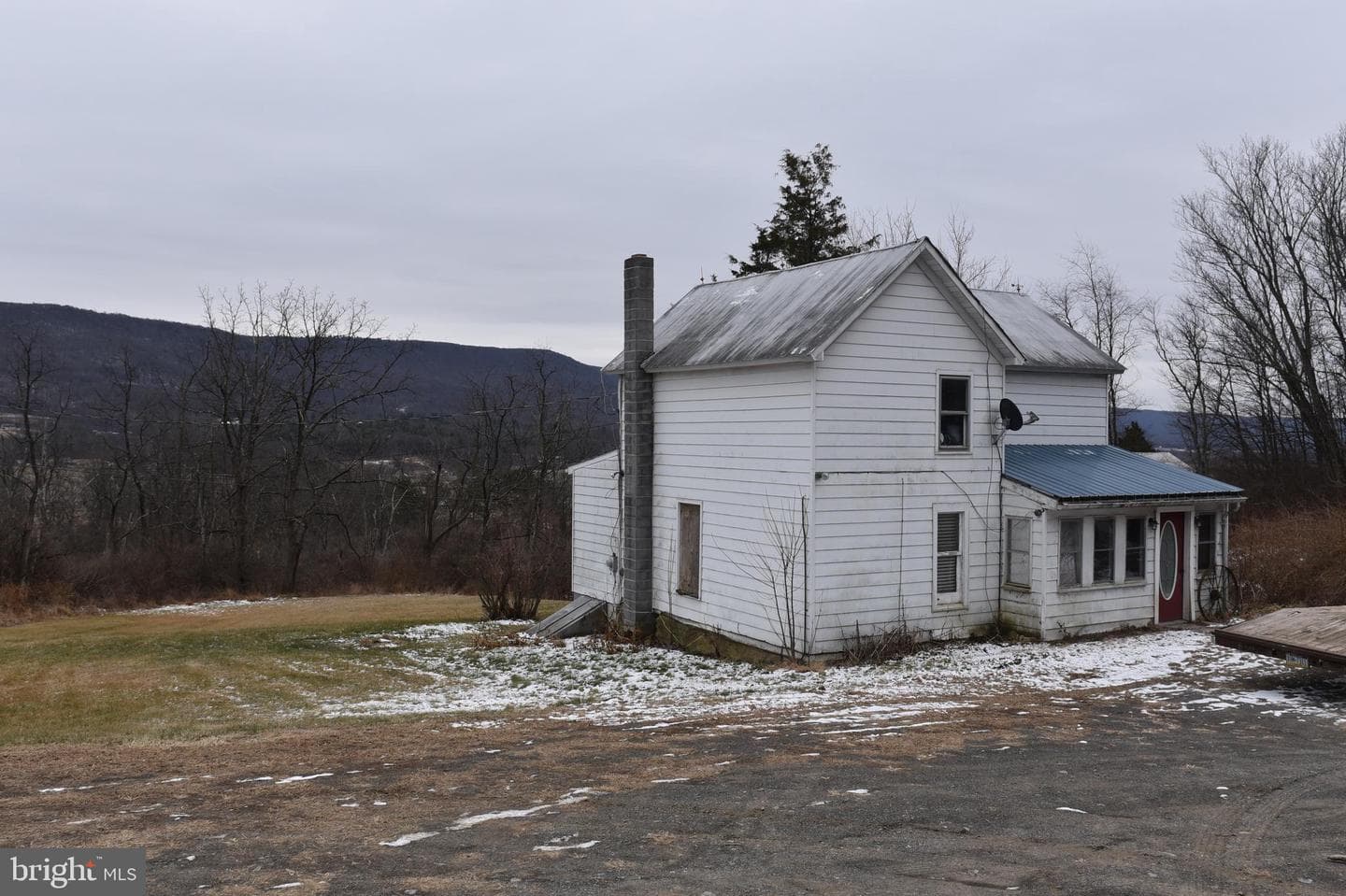 896 Pheasant Trail Lane photo 1