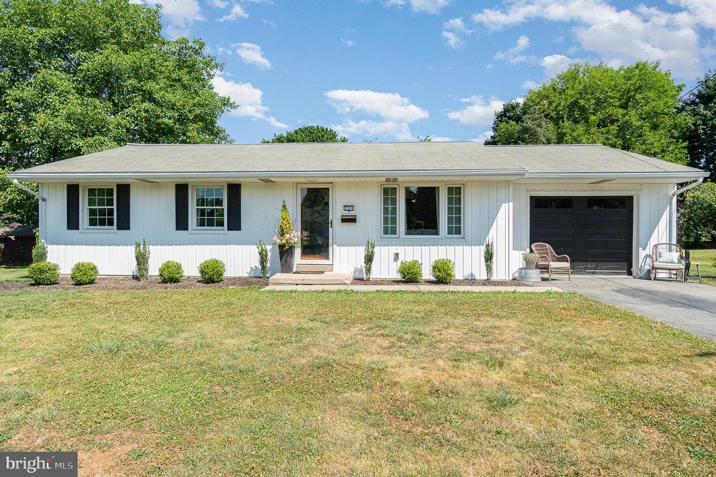 231 Circle Drive photo 1