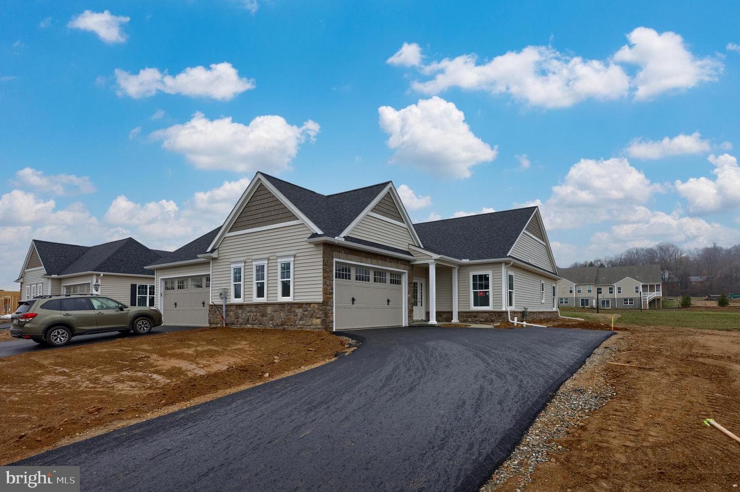 390 Meadow Rose Drive #211 photo 1
