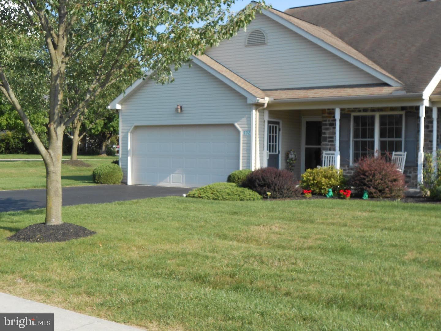 402 Thrush Drive photo 1