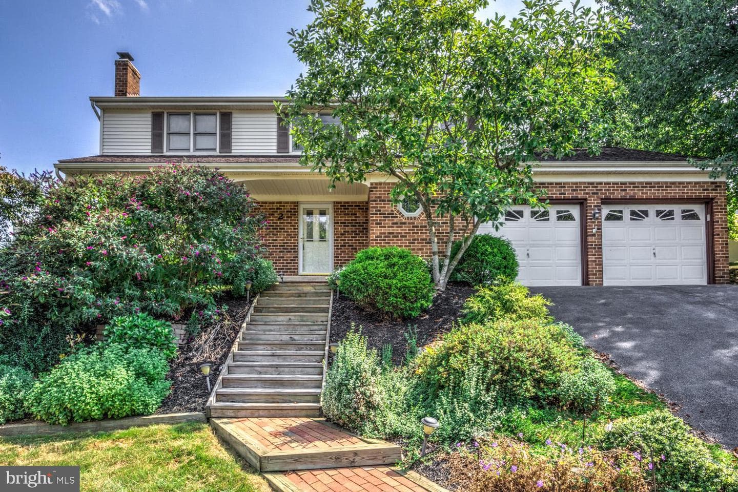 2 Briarwood Lane photo 1
