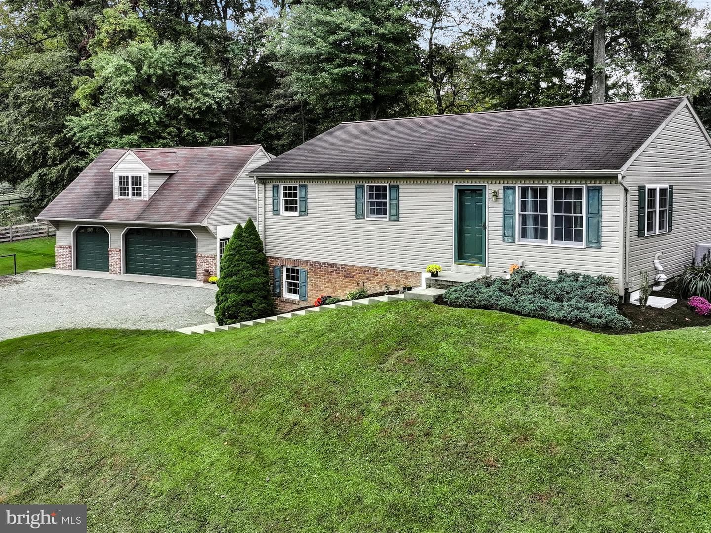 200 Westbrook Road photo 1