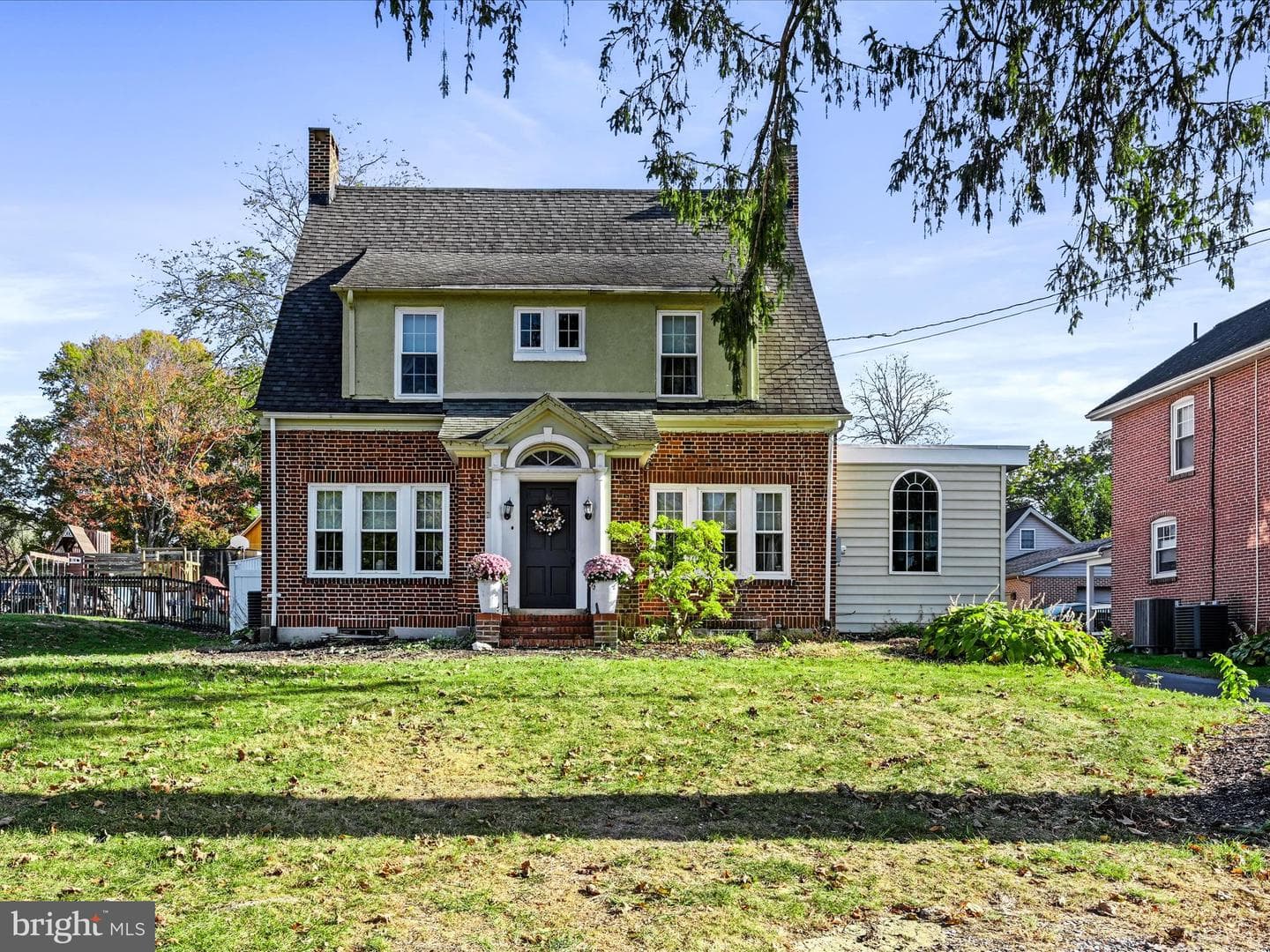 1803 Willow Street Pike photo 1
