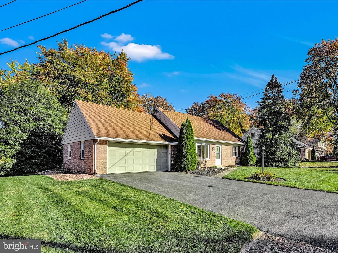 107 Woodlawn Drive photo 1