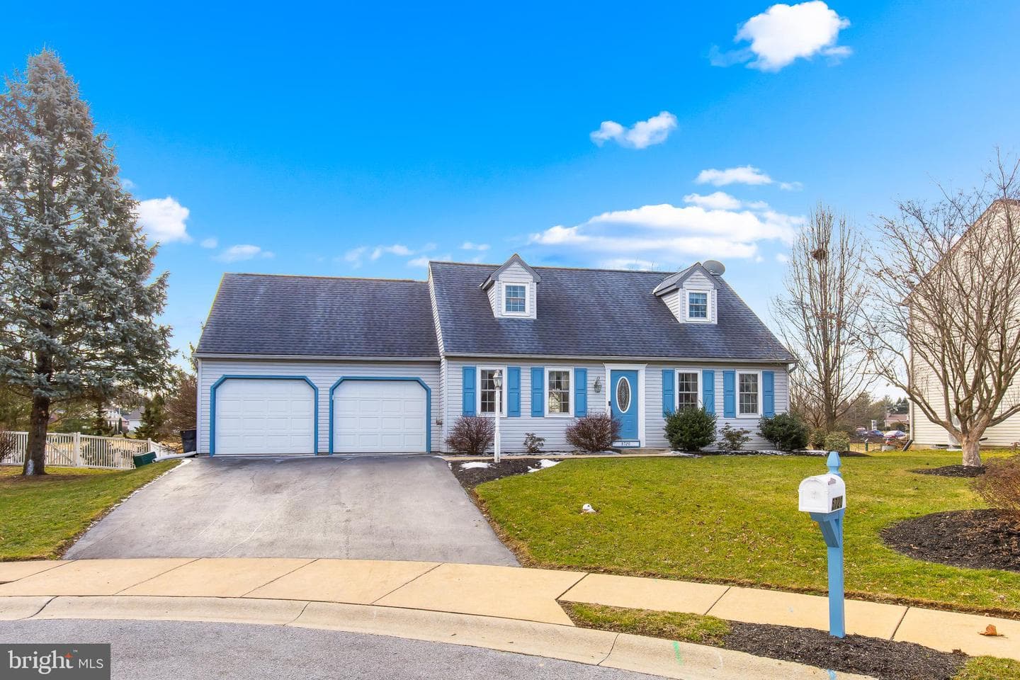 5720 Pine Street photo 1