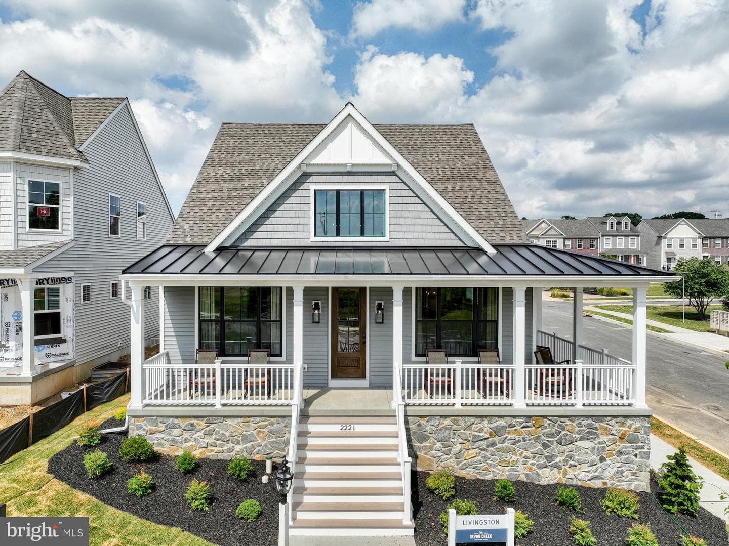 2221 Brentford Street photo 1