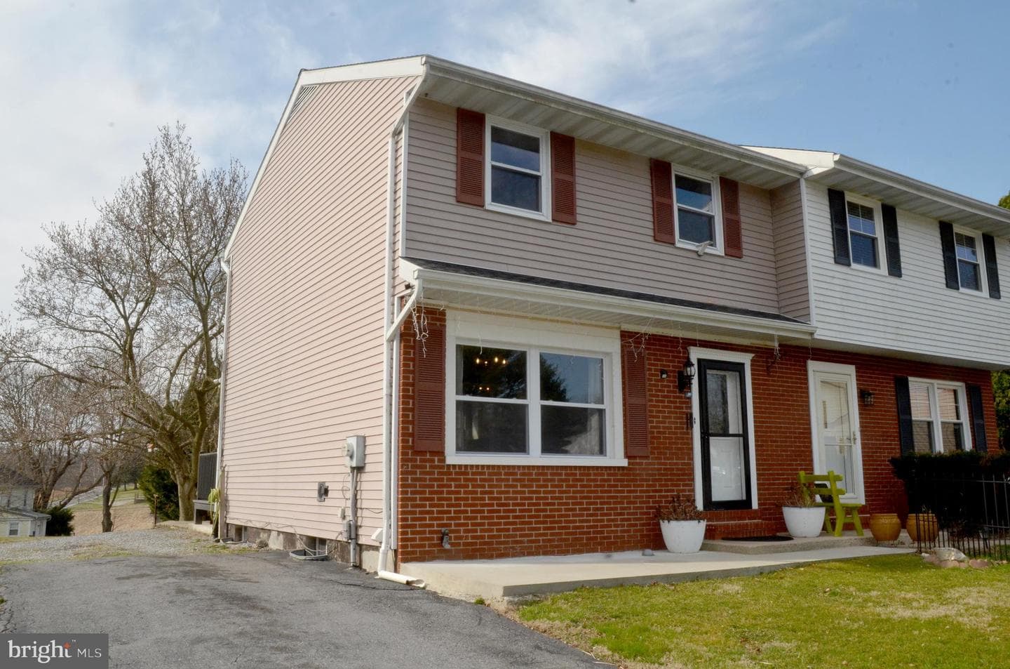 116 Turnbridge Drive photo 1