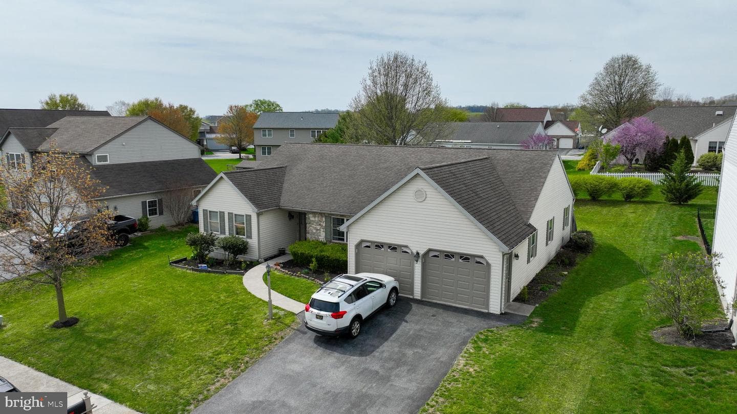 771 W Ridge Road photo 1