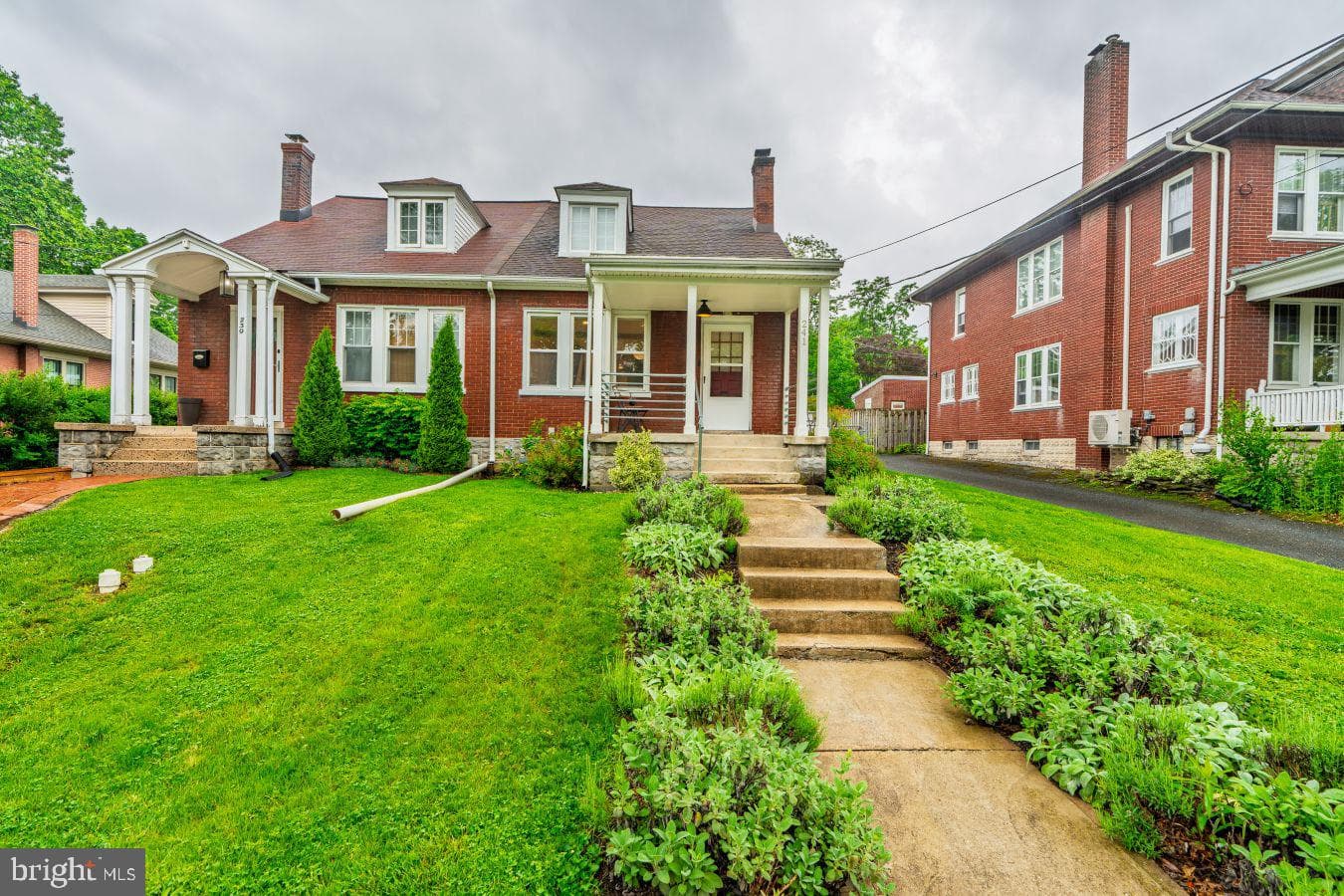241 Atkins Avenue photo 1