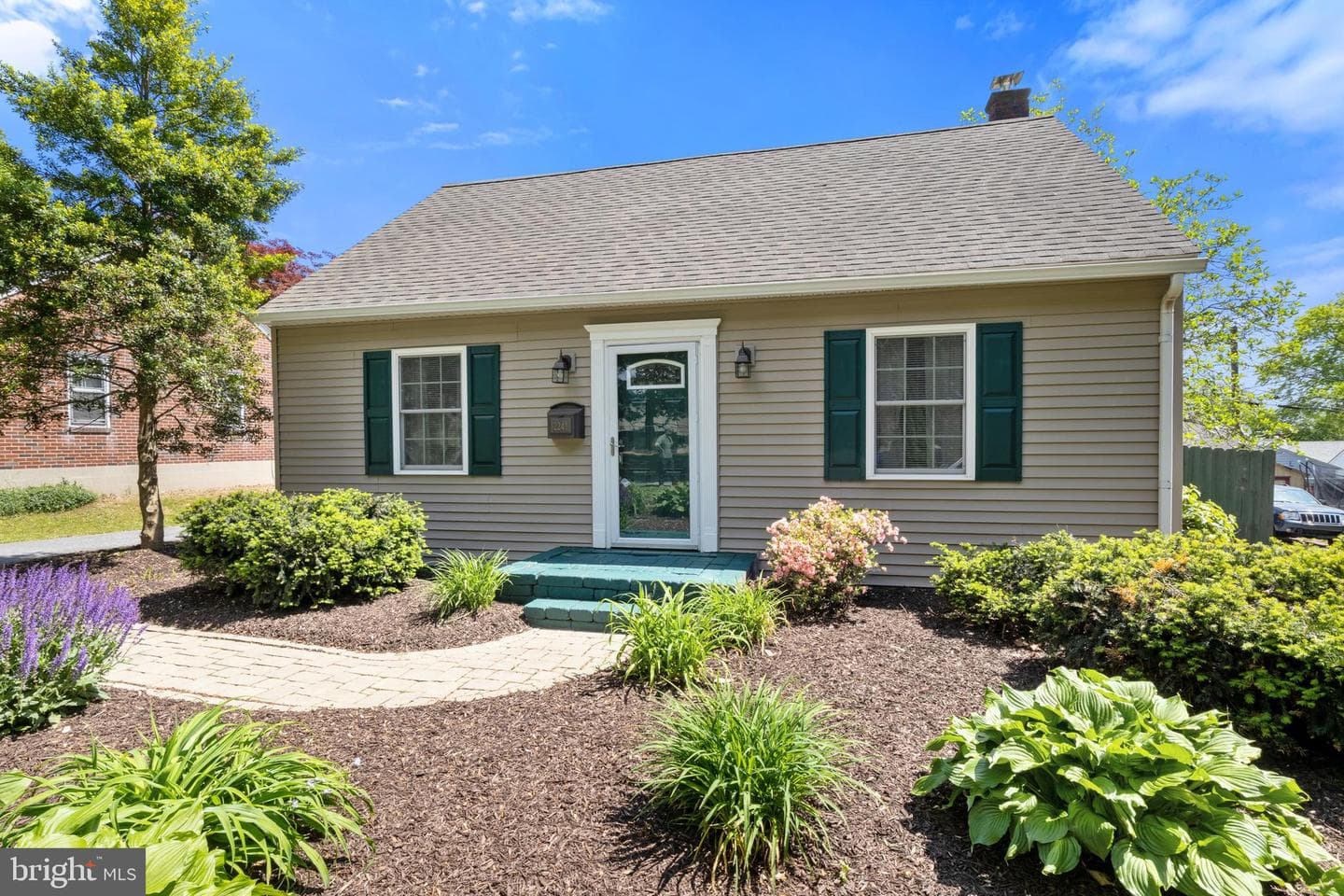 2241 Manor Ridge Drive photo 1