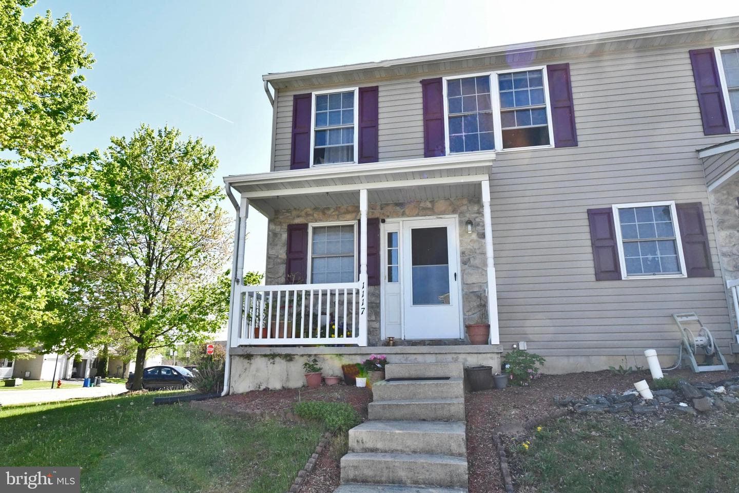 1117 Sterling Place photo 1
