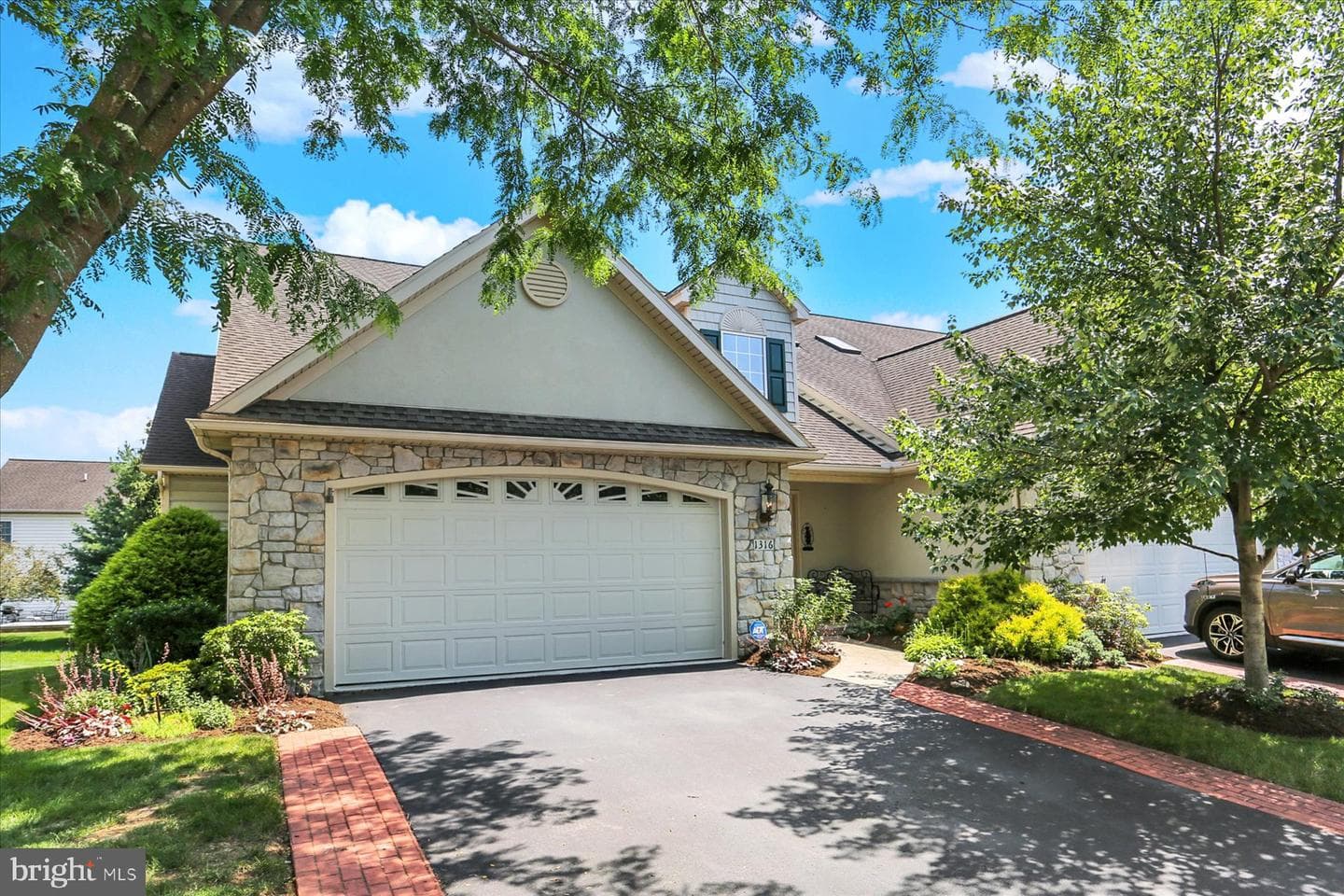 1316 Willow Creek Drive photo 1