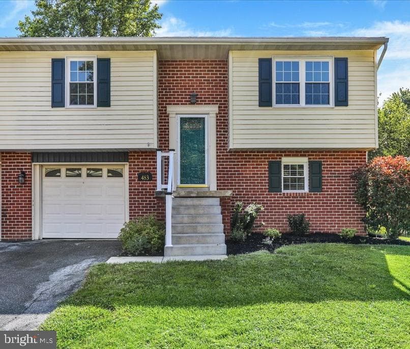 483 Crosswinds Drive photo 1