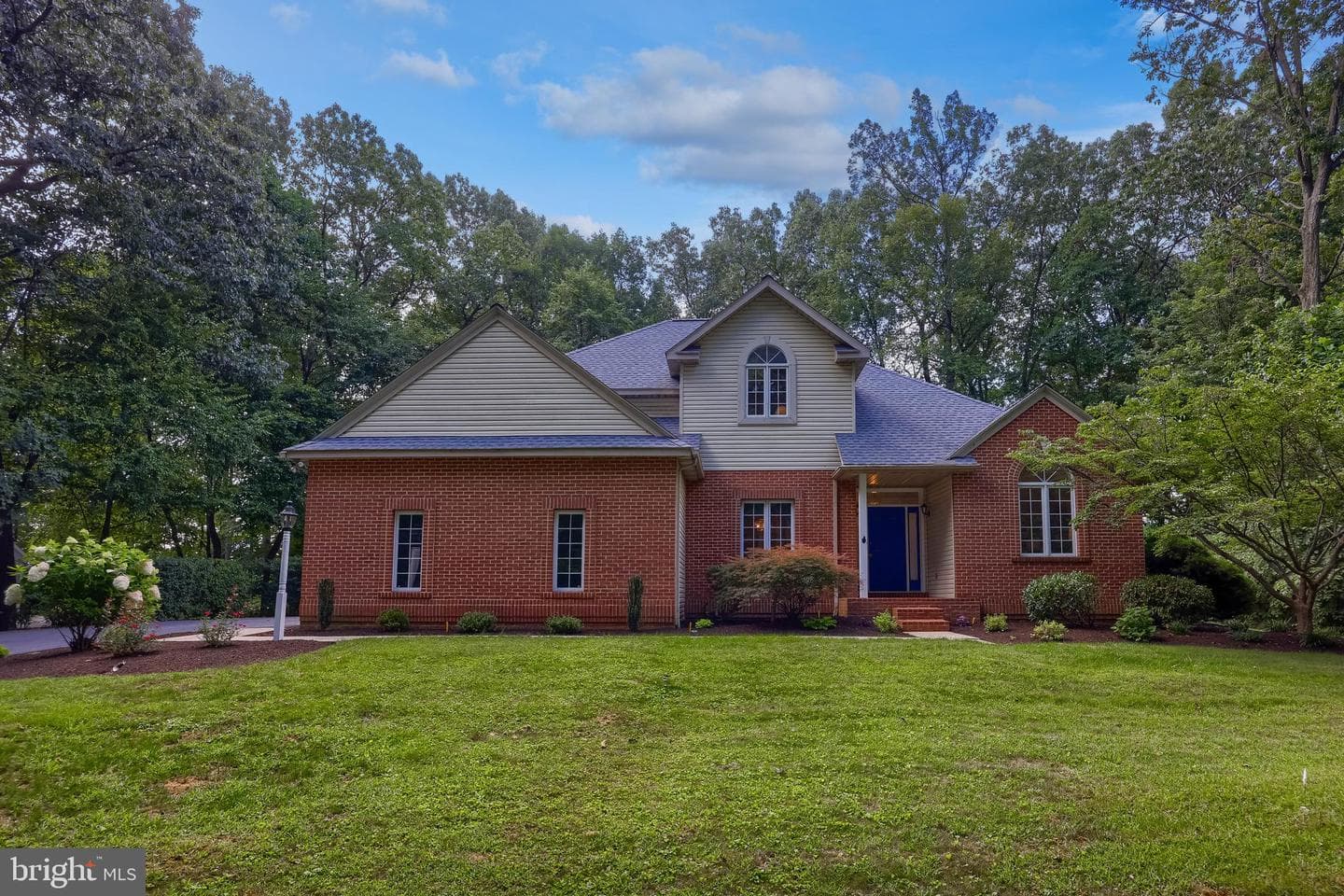 71 Deerfield Drive photo 1
