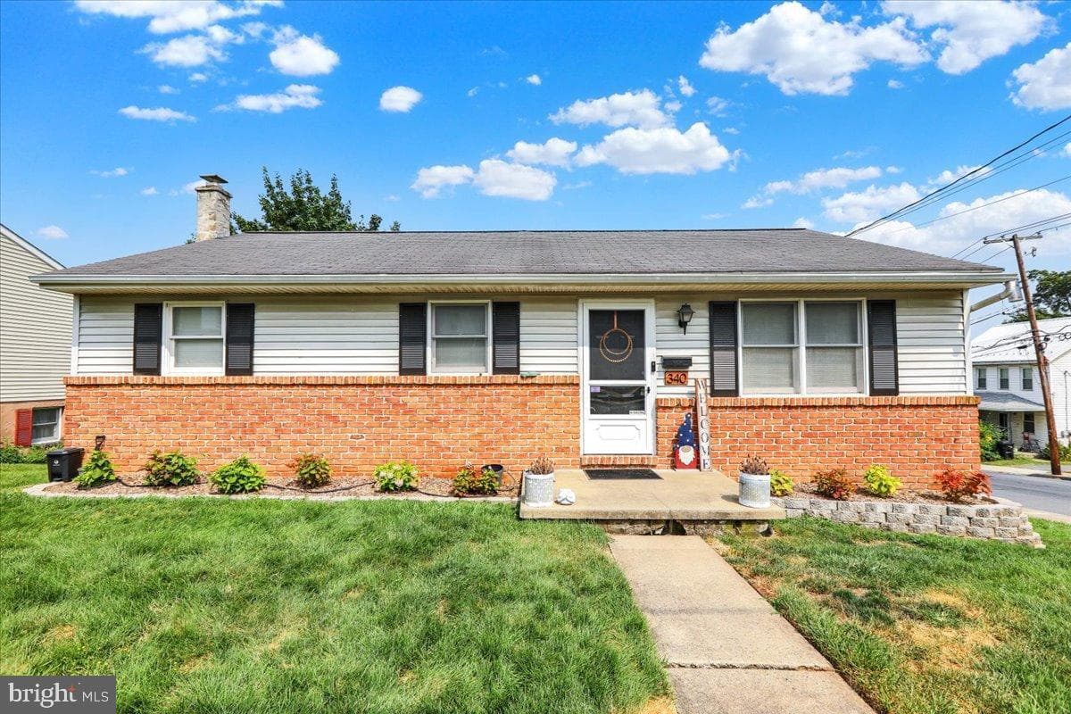 340 Lincoln Avenue photo 1