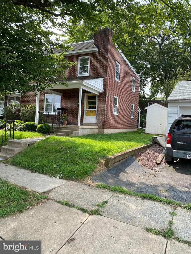 836 2nd Street photo 1