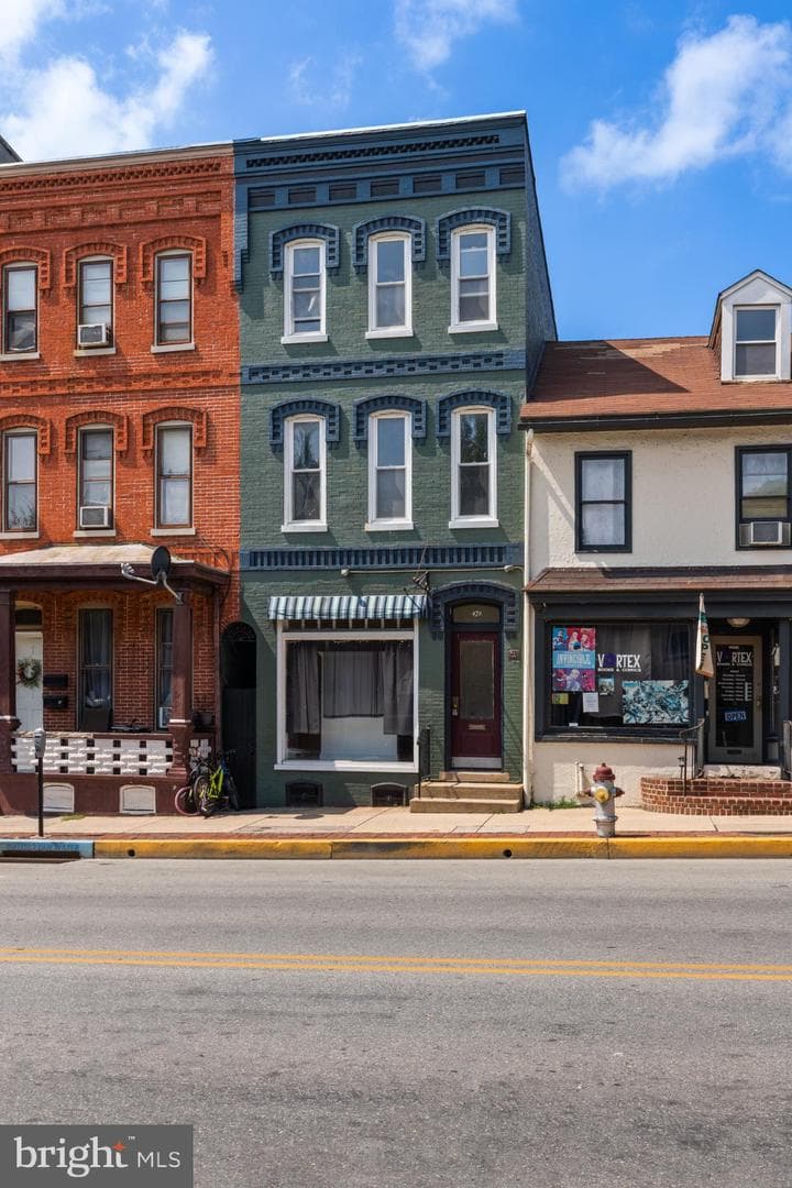 475 Locust Street photo 1