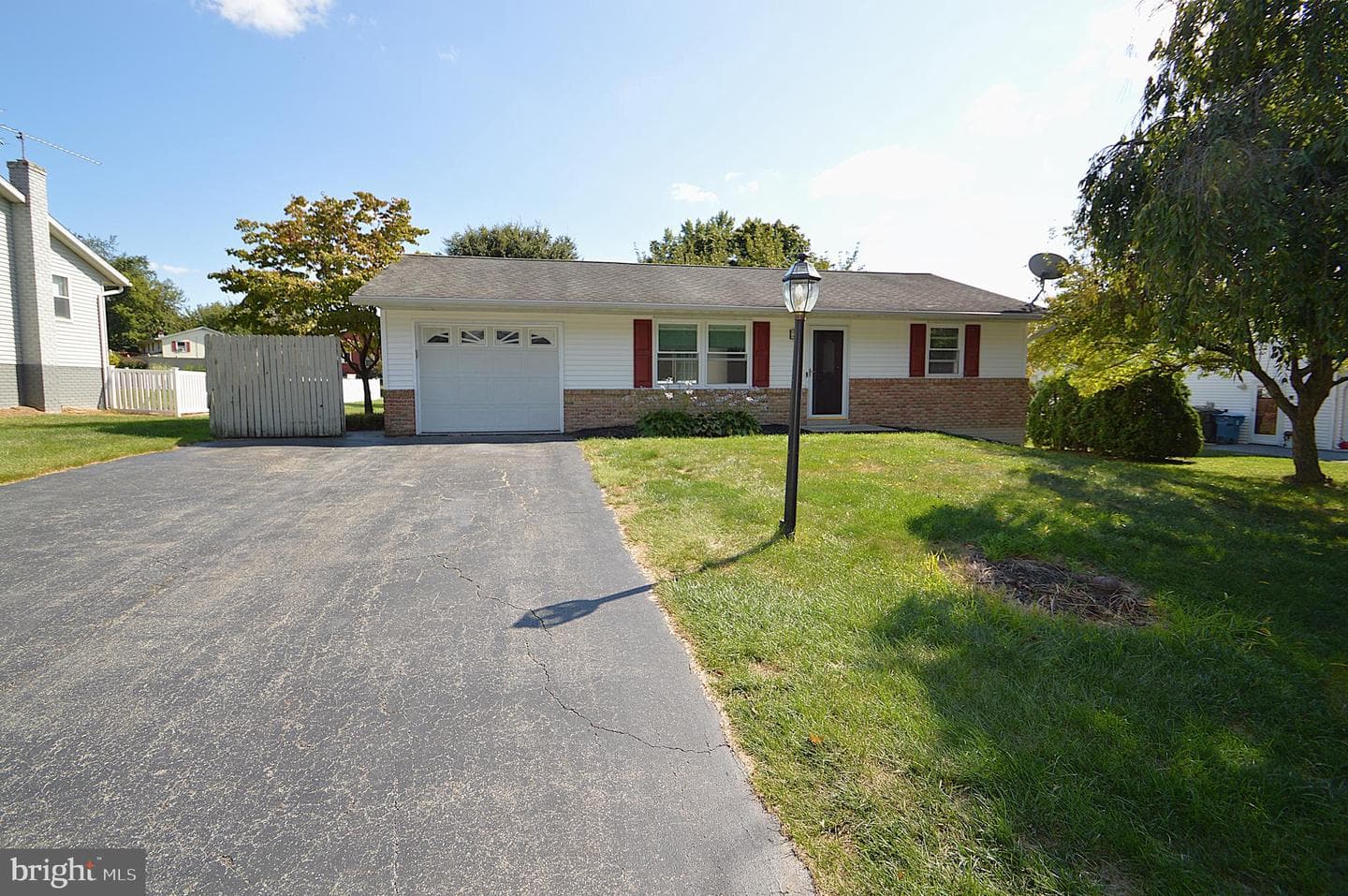 373 Primrose Lane photo 1