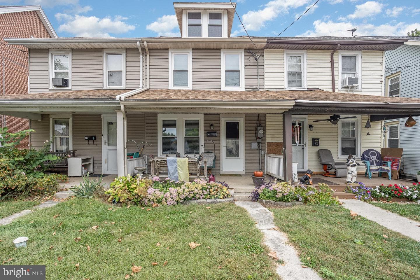 77 Petersburg Road photo 1