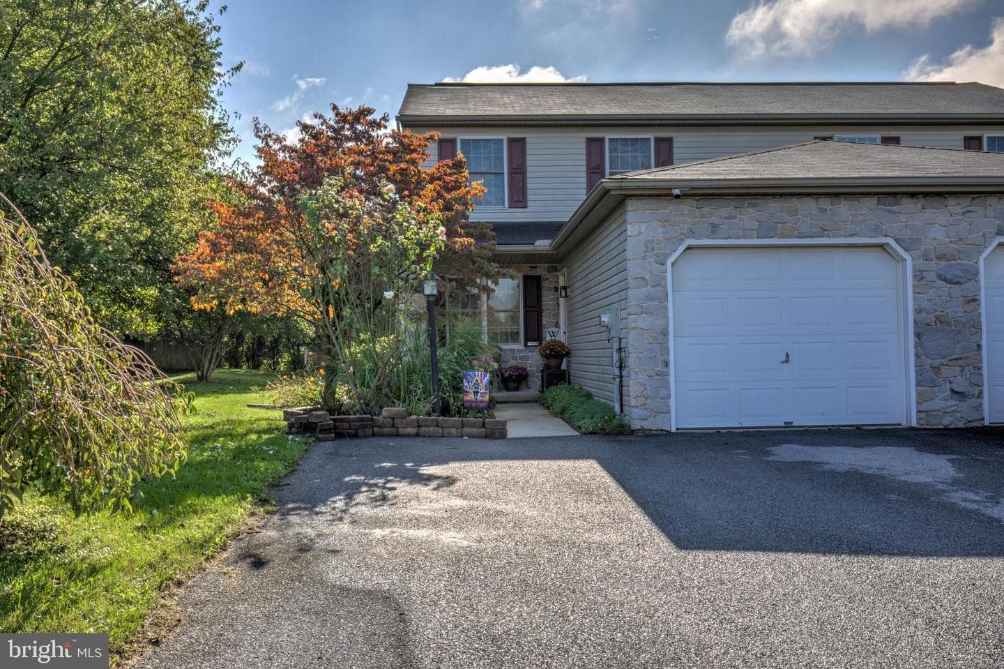 51 Evans Drive photo 1