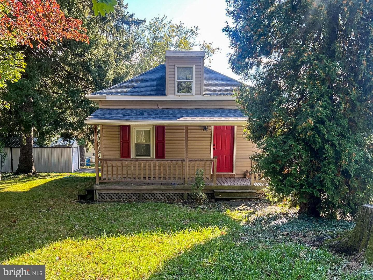 237 Oak Road photo 1