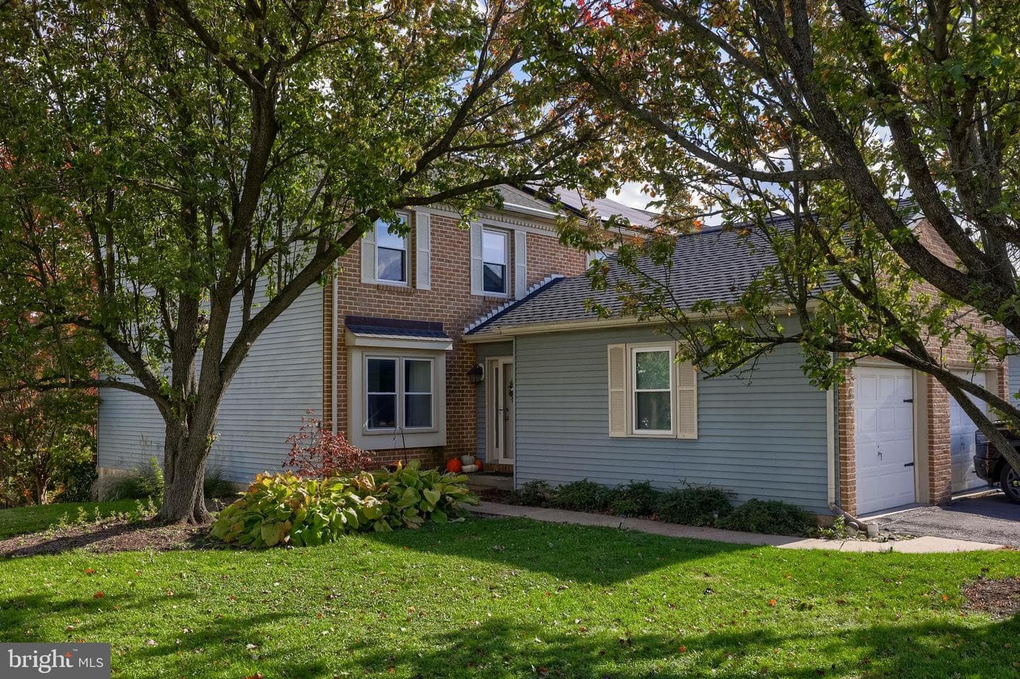 6568 Hollow Drive photo 1