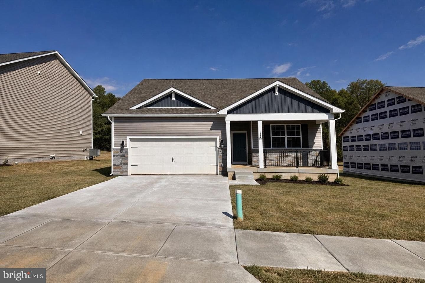 118 Erica Lane photo 1