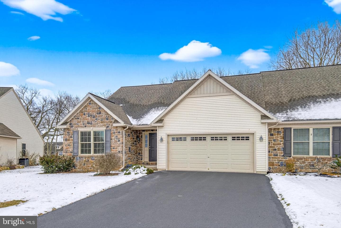 5315 Oak Leaf Drive photo 1