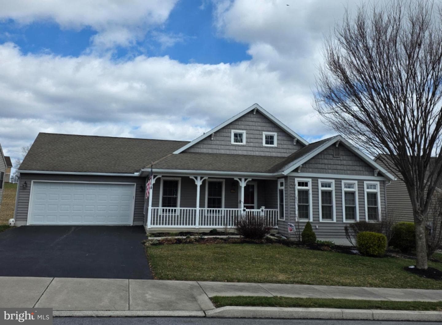 854 Cambridge Drive