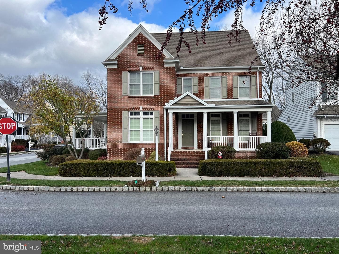 19 Thicket Lane photo 1