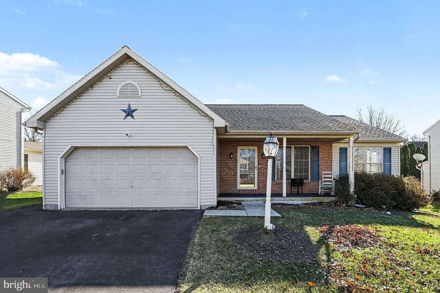 3954 Laurel Run photo 1
