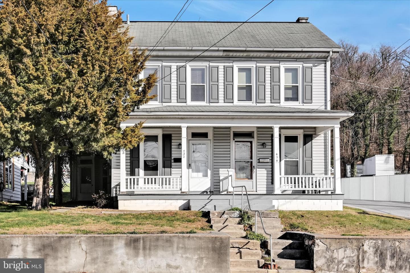 432 E Main Street photo 1