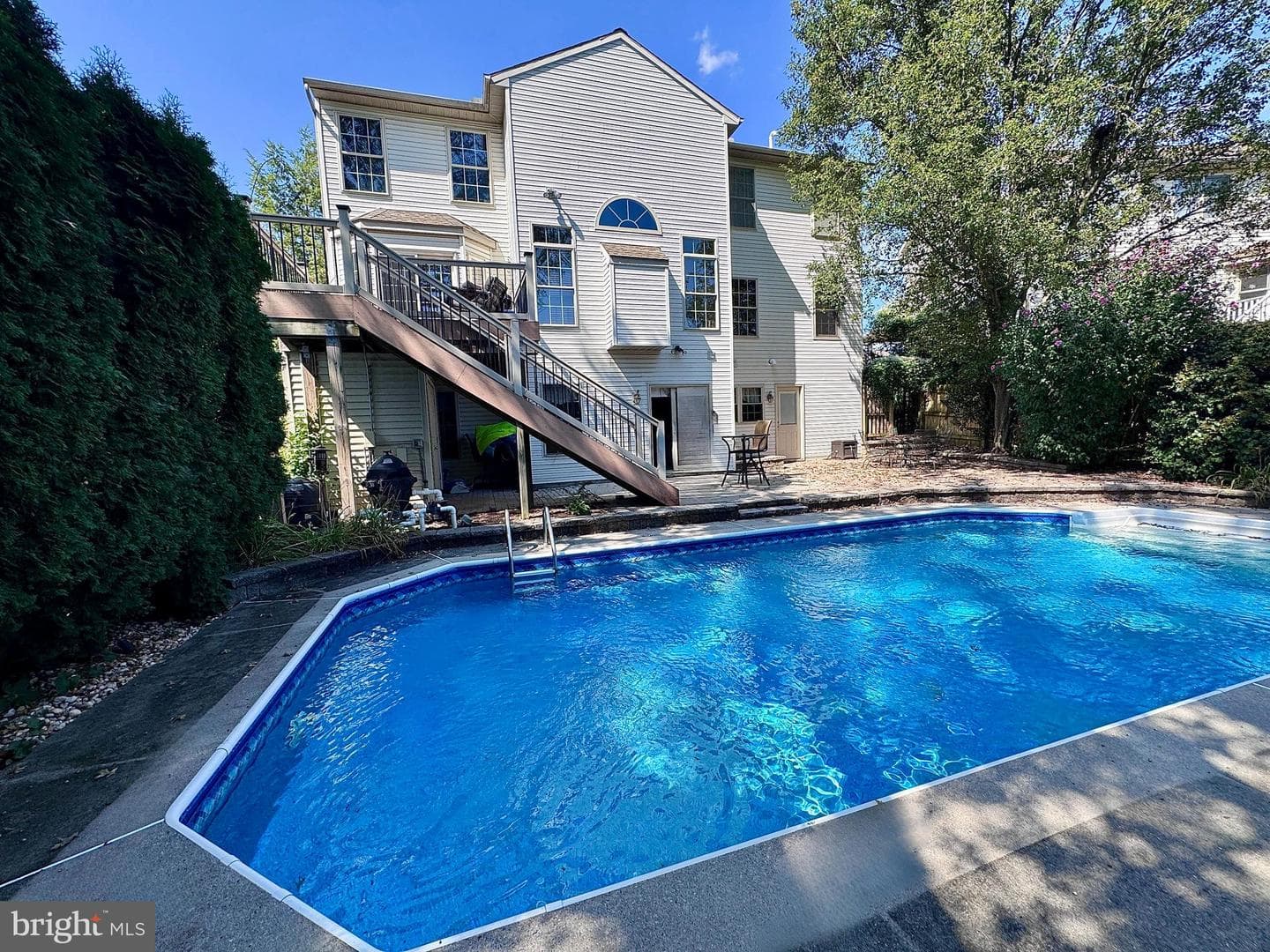 1006 Hillside Avenue photo 1