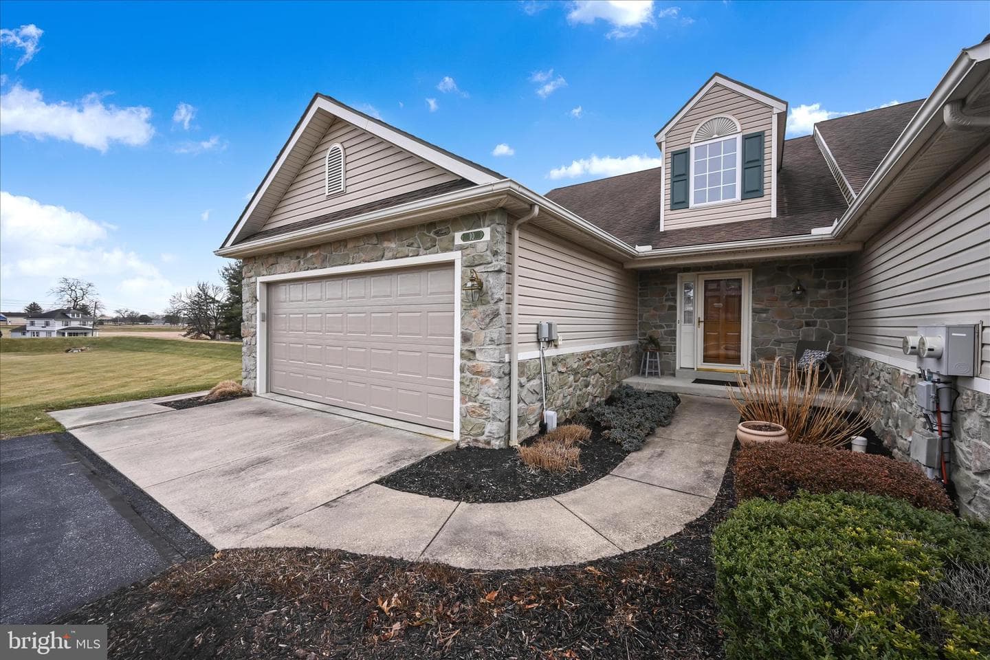 10 Gantz Meadows photo 1