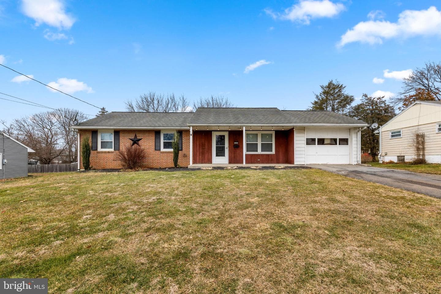 229 Circle Drive photo 1