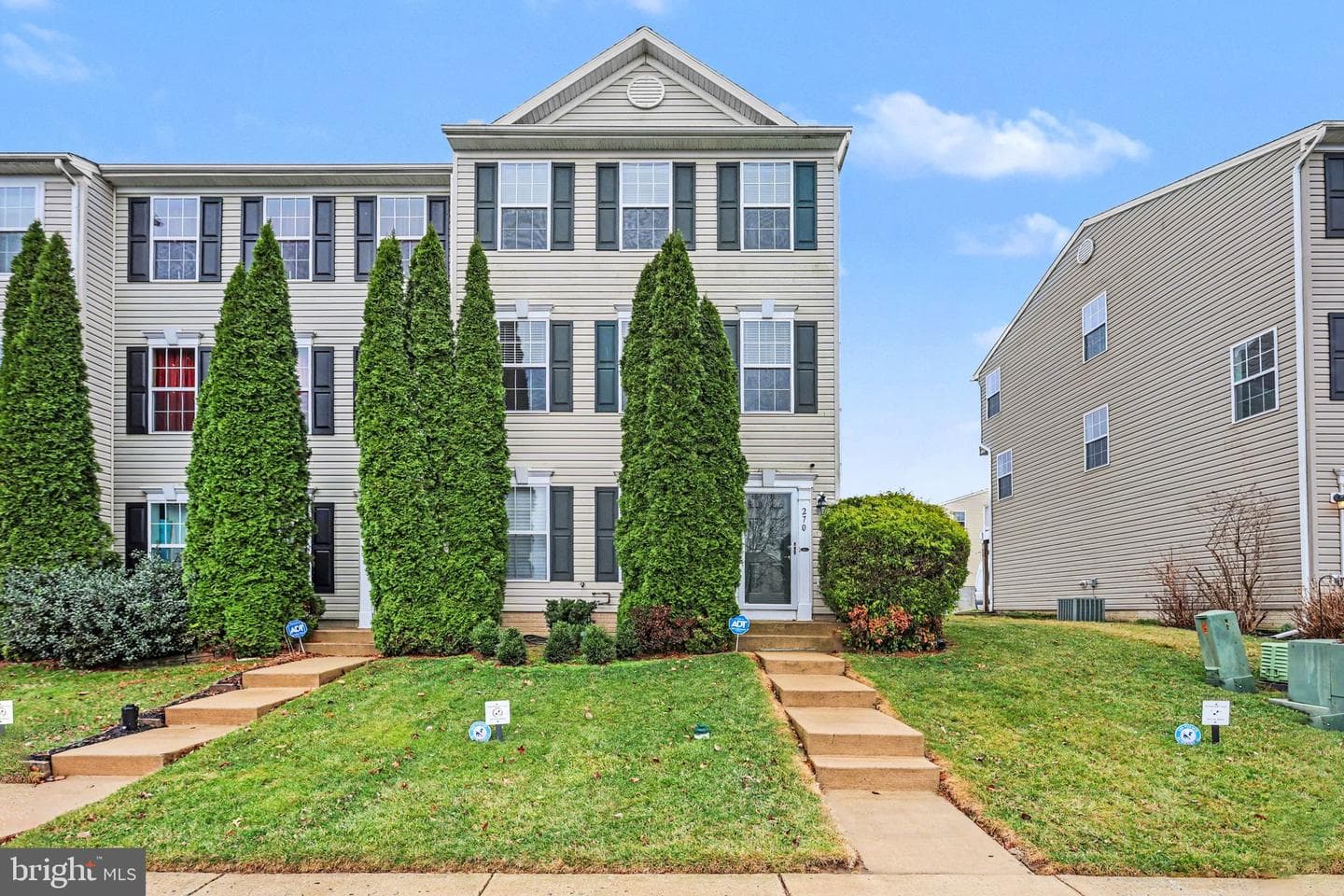 270 Kentshire Drive photo 1