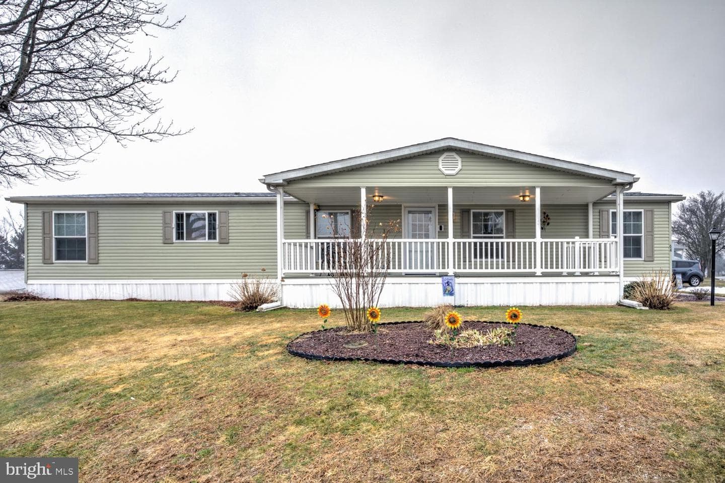 64 Ridgewood Manor