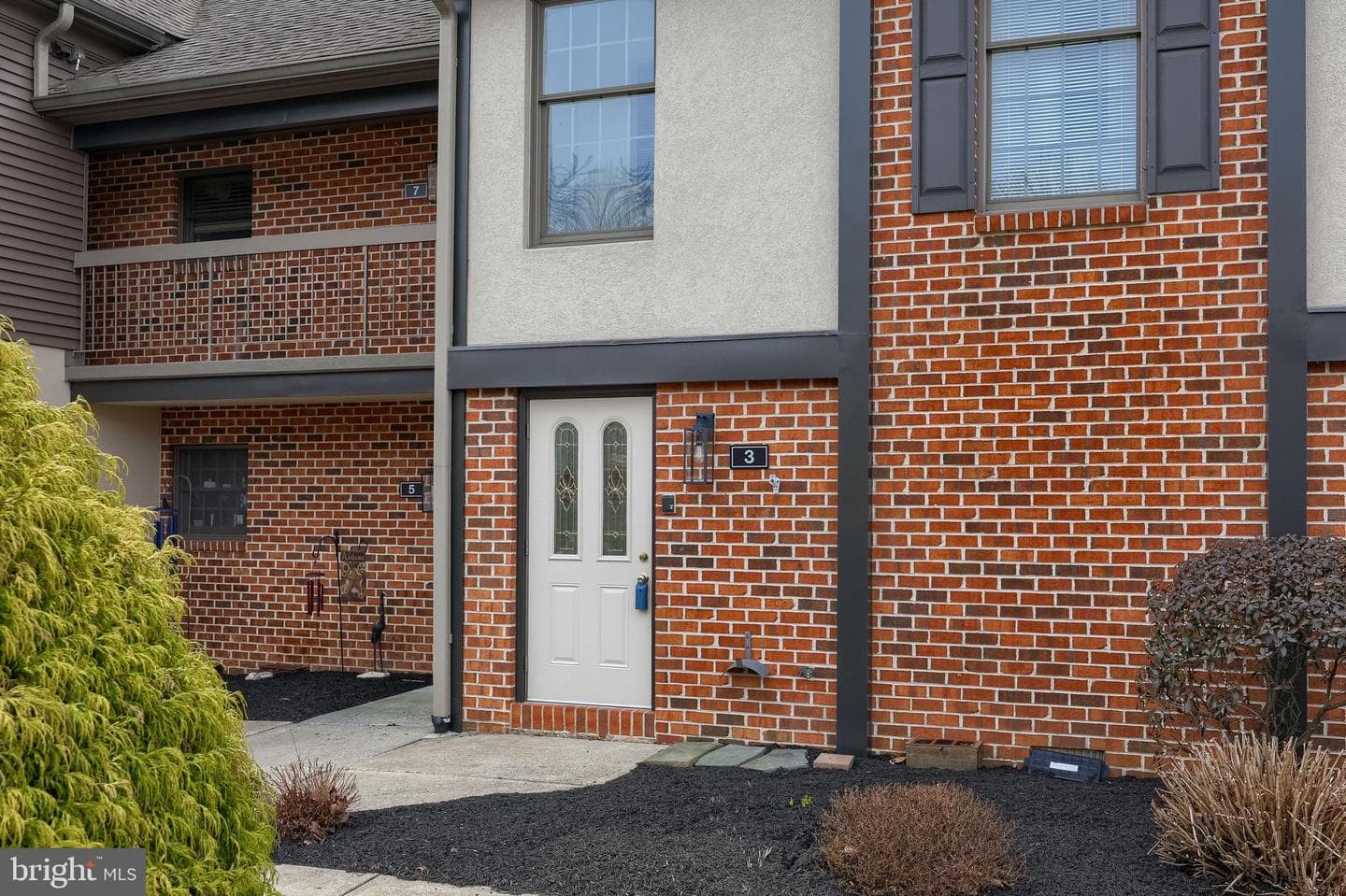 3 Amberley Way