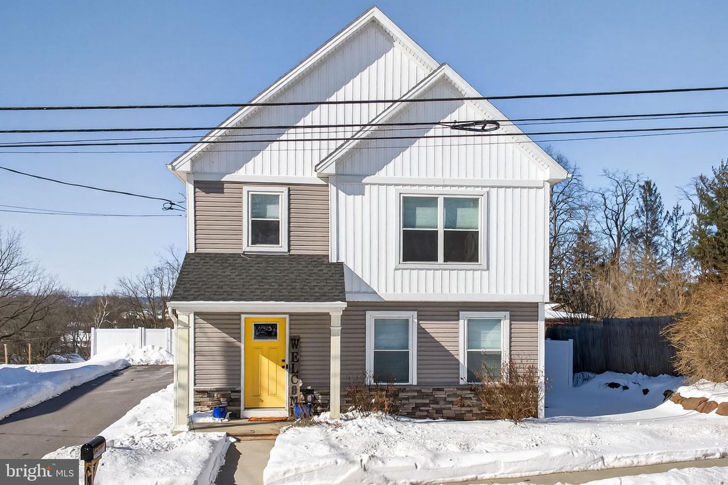 94 N Reamstown Road photo 1