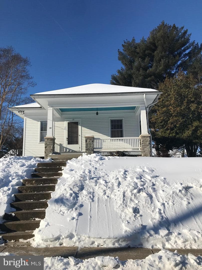 39 N Prince St photo 1