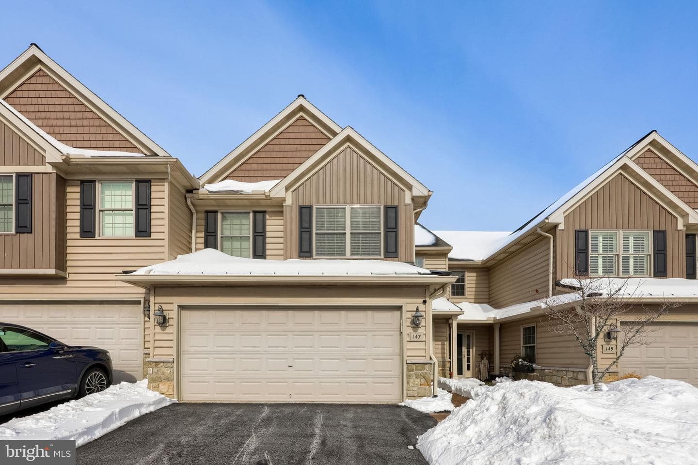 147 Fieldcrest Lane photo 1