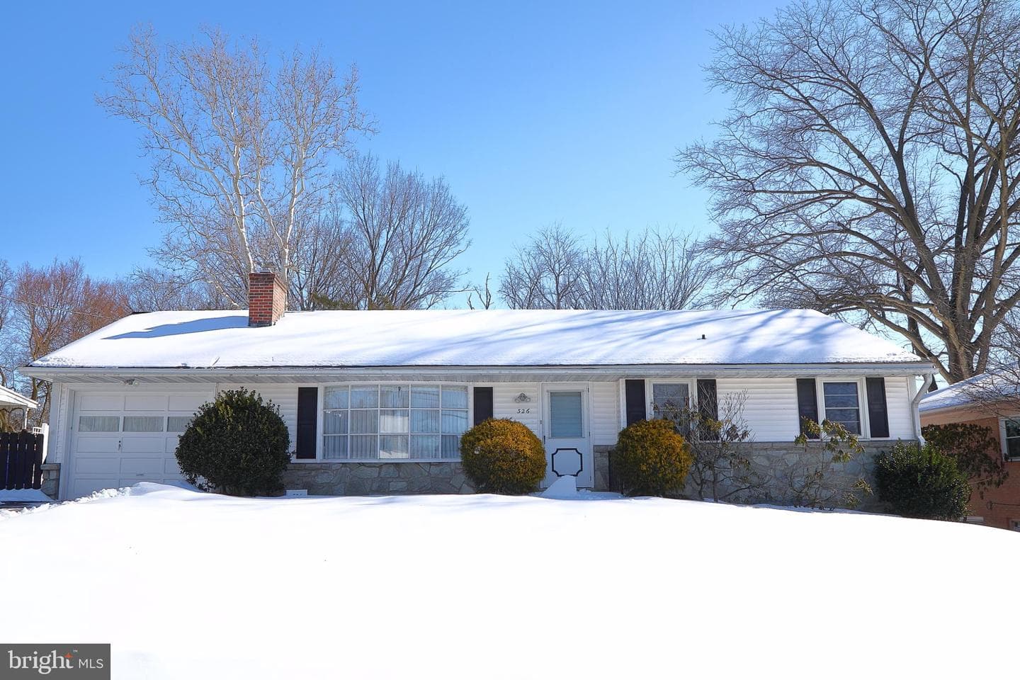 326 E Charlotte Street photo 1