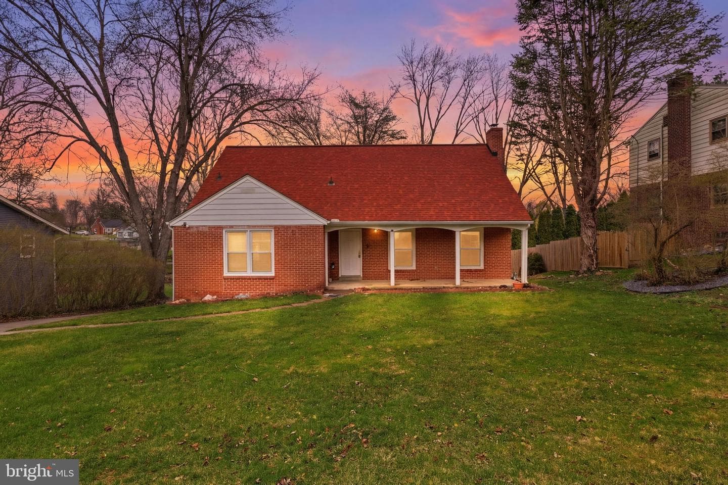 1529 Springside Drive photo 1