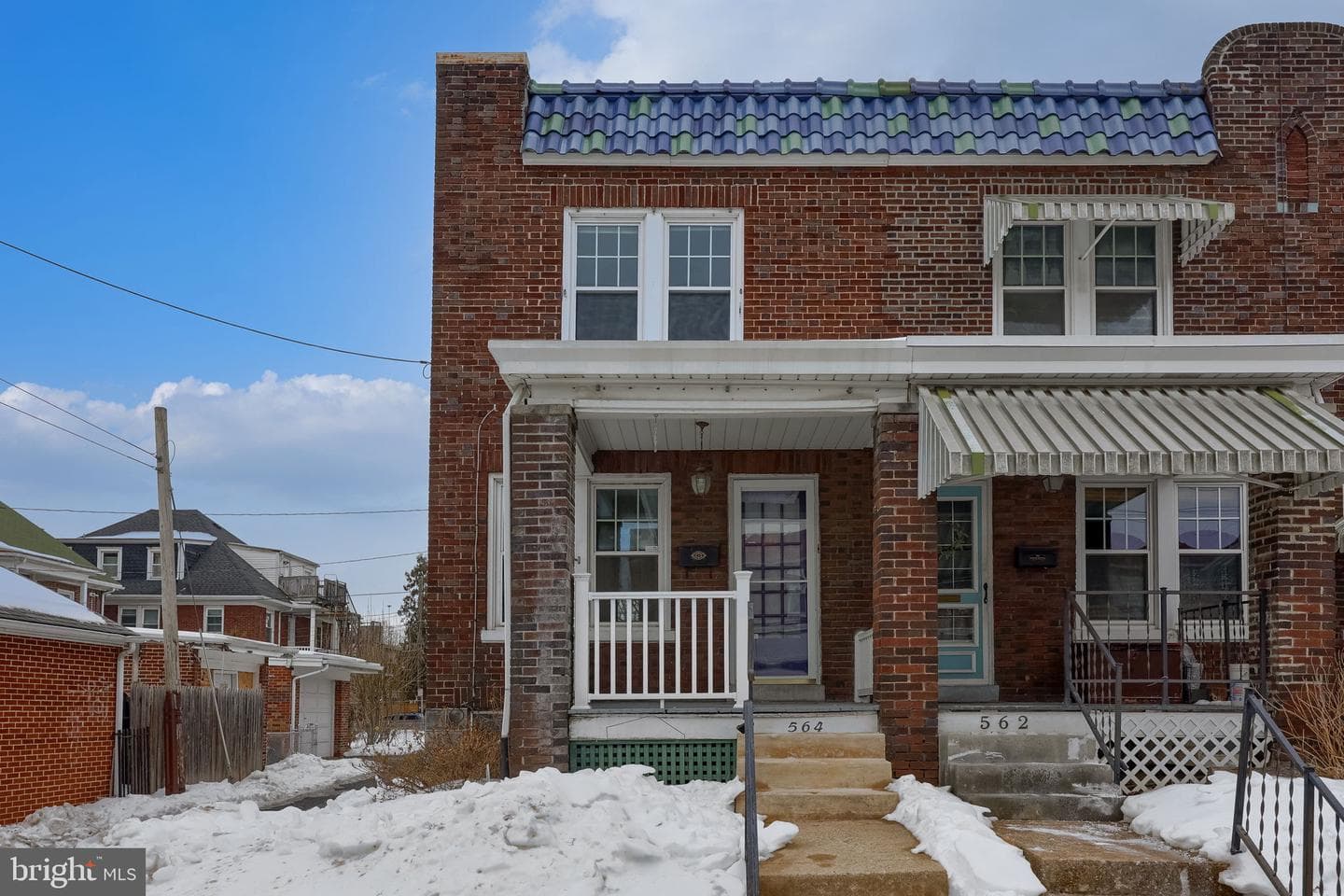 564 Hamilton Street photo 1