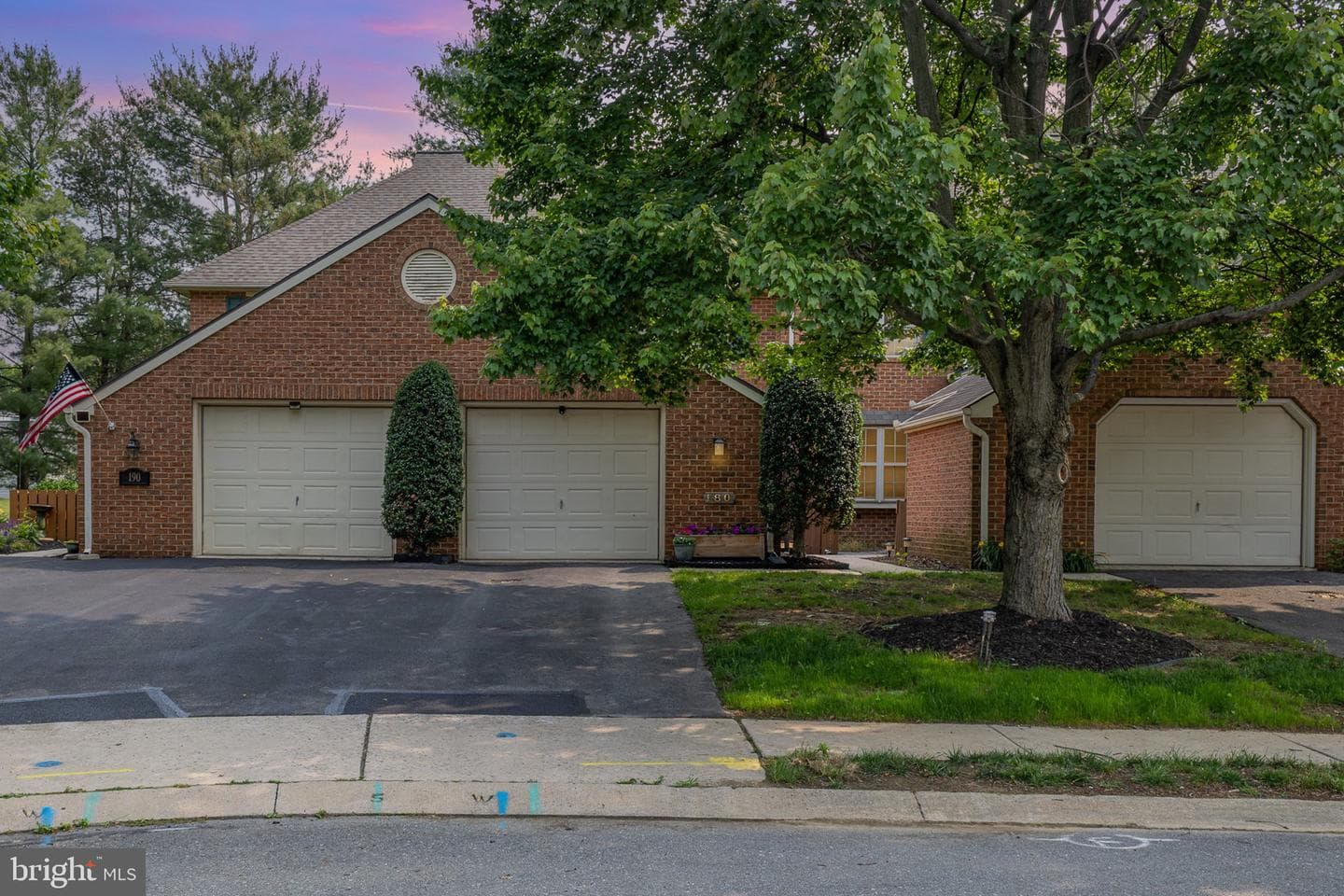 180 Summitville Court