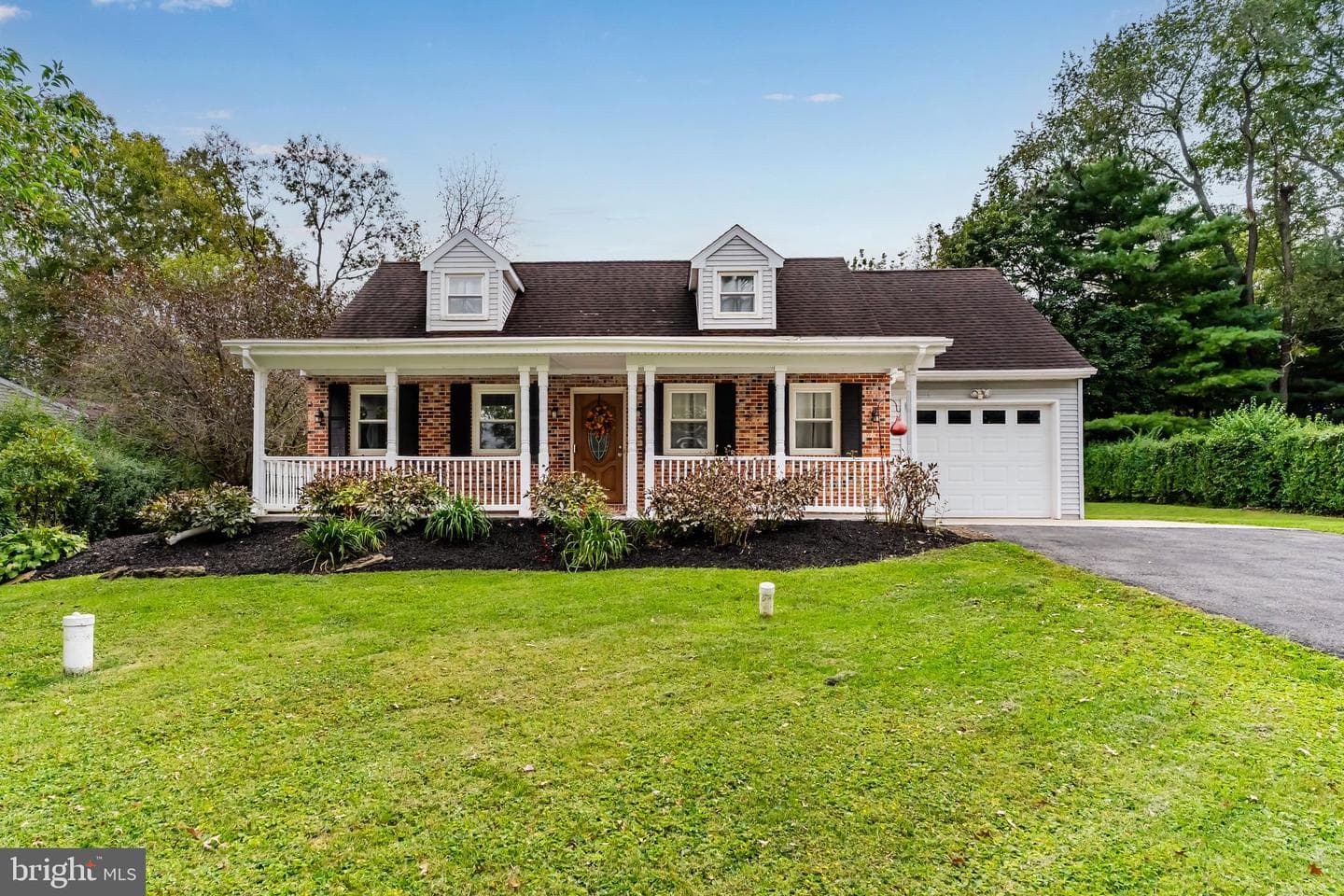 6 Myrtlewood Court photo 1