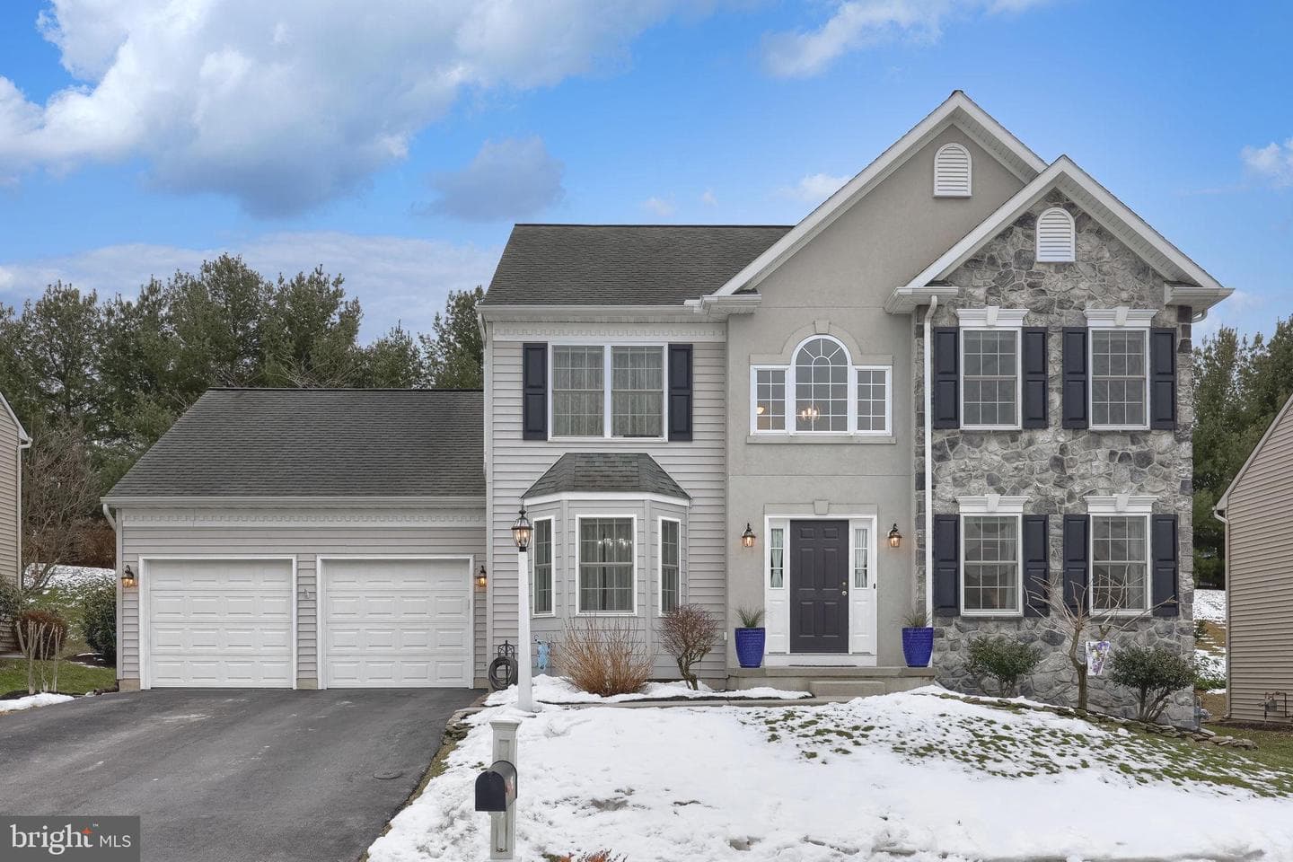 16 Cedar Chase Drive photo 1