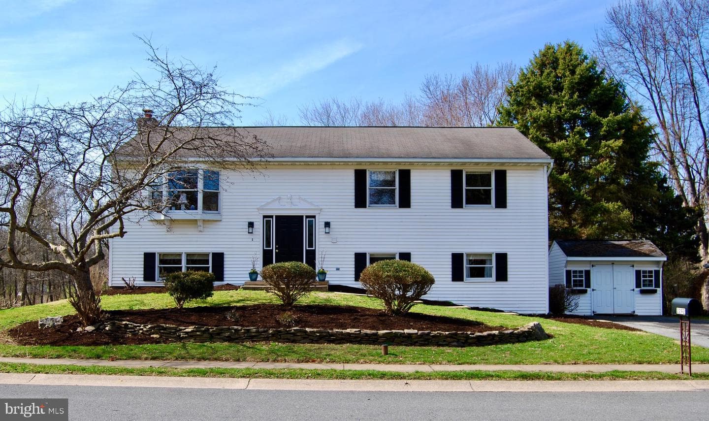 2292 Bob White Lane photo 1